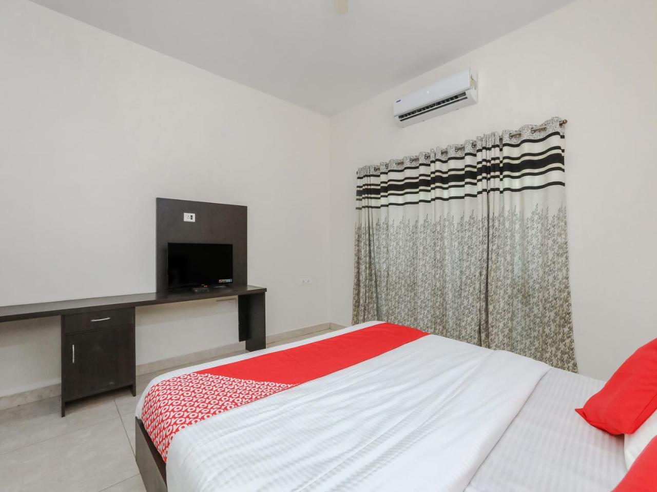 Hotel Oyo 22211 Shree Ankanatheshwara Residency Nanjangud Exterior foto